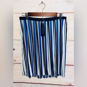 Tommy Hilfiger Striped Pleated Skirt sz 6 NEW!!